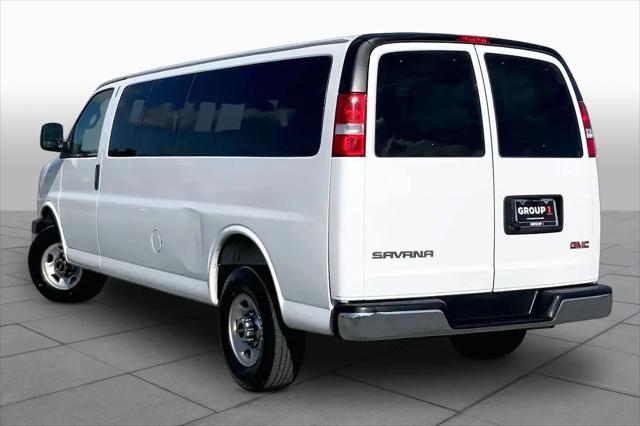 2025 GMC Savana Passenger RWD 3500 Extended Wheelbase LT