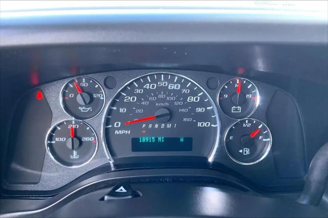2025 GMC Savana Passenger RWD 3500 Extended Wheelbase LT
