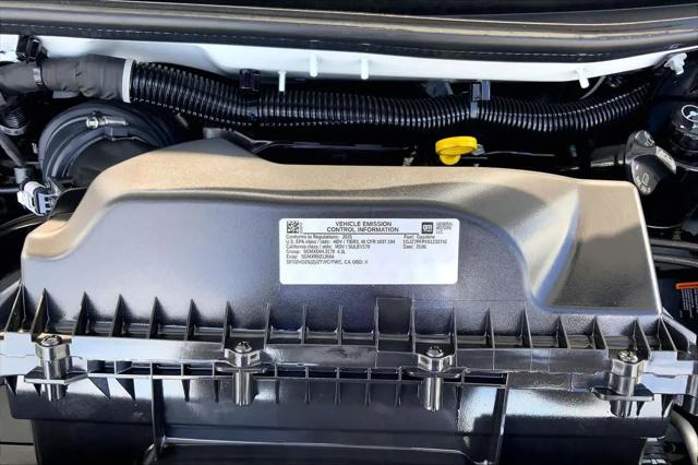 2025 GMC Savana Passenger RWD 3500 Extended Wheelbase LT