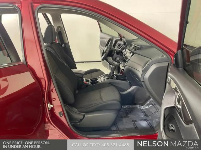 2020 Nissan Rogue SV FWD