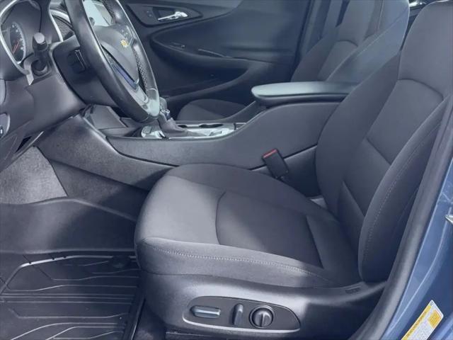 2024 Chevrolet Malibu FWD RS