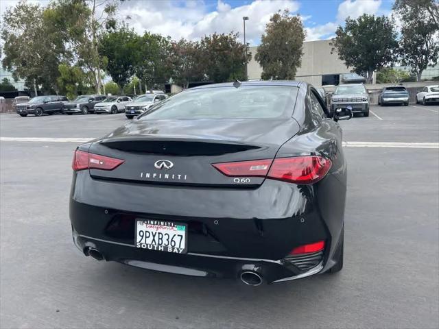 2022 INFINITI Q60 LUXE
