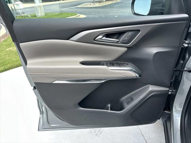 2025 Chevrolet Traverse AWD LT