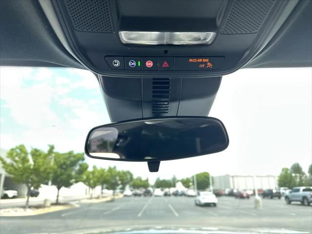 2025 Chevrolet Traverse AWD LT