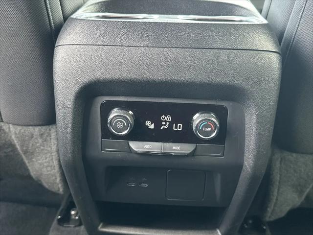 2025 Chevrolet Traverse AWD LT