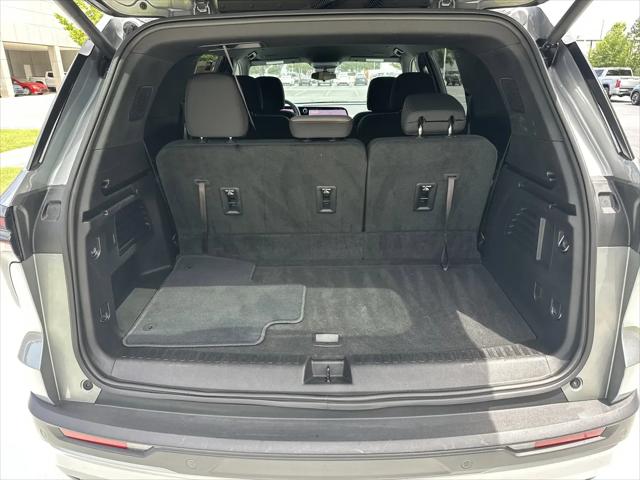 2025 Chevrolet Traverse AWD LT
