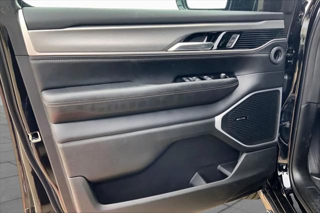2026 Jeep Grand Wagoneer 4x4