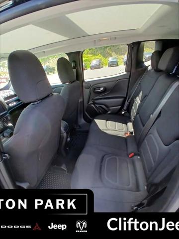 2022 Jeep Renegade Latitude 4x4