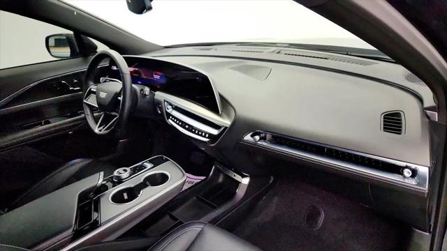 2024 Cadillac iQ Luxury w/1SC