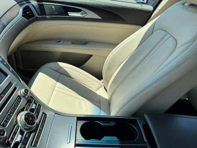 2017 Lincoln MKZ Select