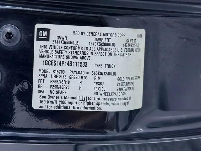 2004 Chevrolet SSR LS