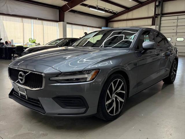 2020 Volvo S60 T6 Momentum
