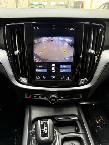 2020 Volvo S60 T6 Momentum