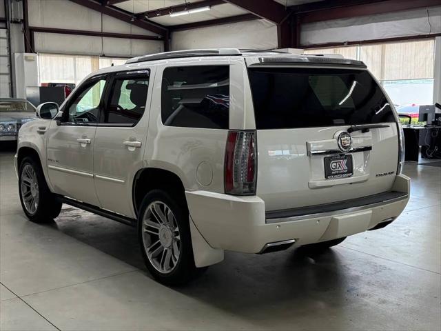 2014 Cadillac Escalade Premium