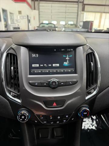 2017 Chevrolet Cruze LT Auto