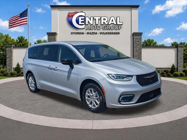 2024 Chrysler Pacifica Touring L for sale in Plainfield, CT