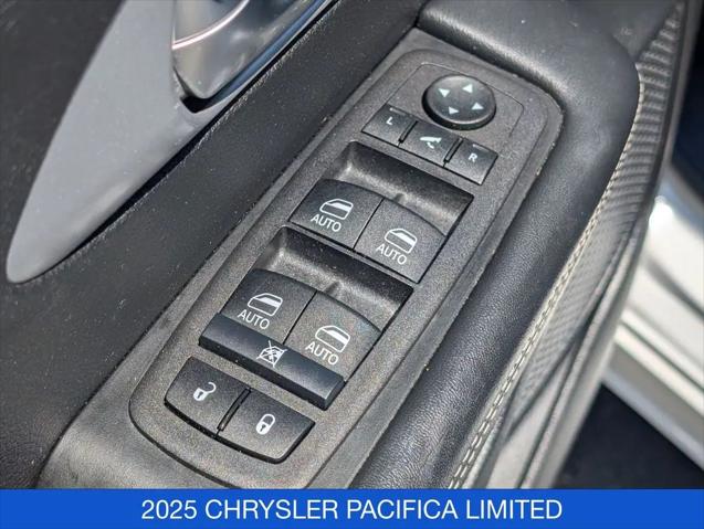 2025 Chrysler Pacifica Limited