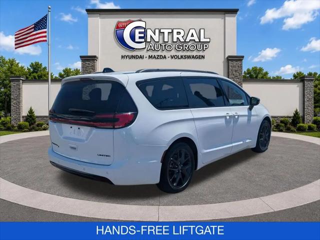2025 Chrysler Pacifica Limited