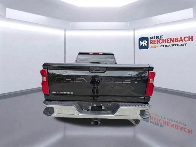 2026 Chevrolet Silverado 3500HD Crew Cab, Long Bed, WT Dual Rear Wheel, RWD