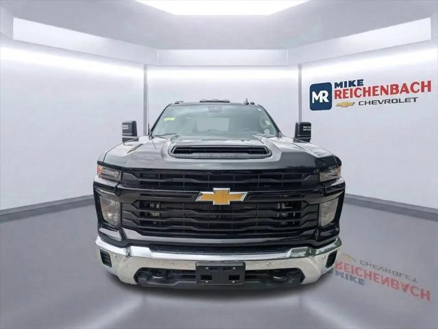 2026 Chevrolet Silverado 3500HD Crew Cab, Long Bed, WT Dual Rear Wheel, RWD