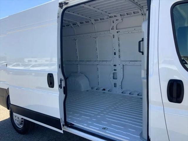 2026 Ram ProMaster 2500 Cargo Van Tradesman High Roof 159 WB w/Pass Seat