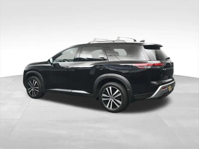 2024 Nissan Pathfinder Platinum FWD