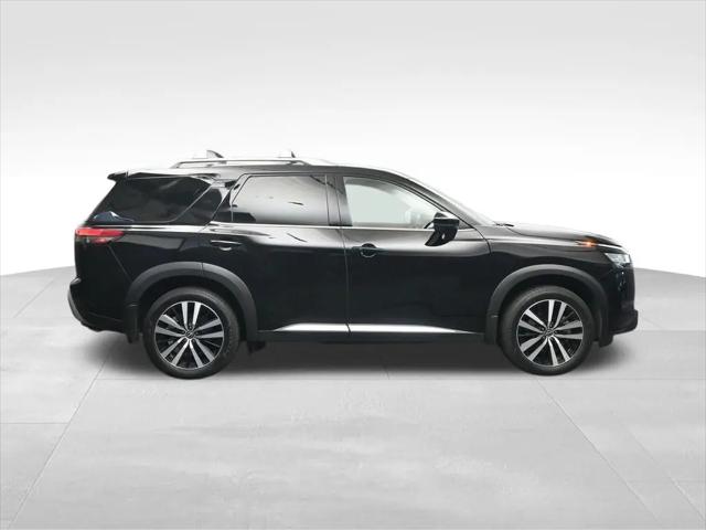 2024 Nissan Pathfinder Platinum FWD
