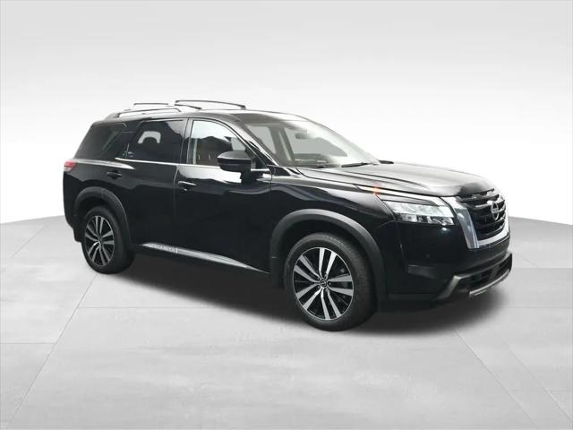 2024 Nissan Pathfinder Platinum FWD