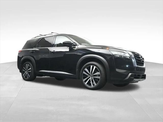 2024 Nissan Pathfinder Platinum FWD