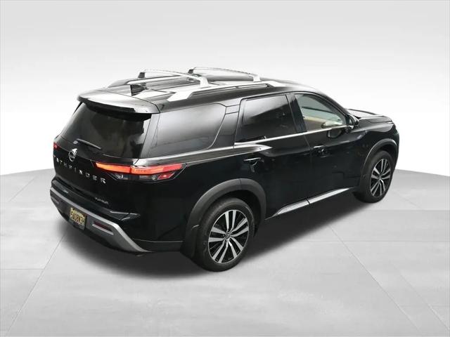 2024 Nissan Pathfinder Platinum FWD