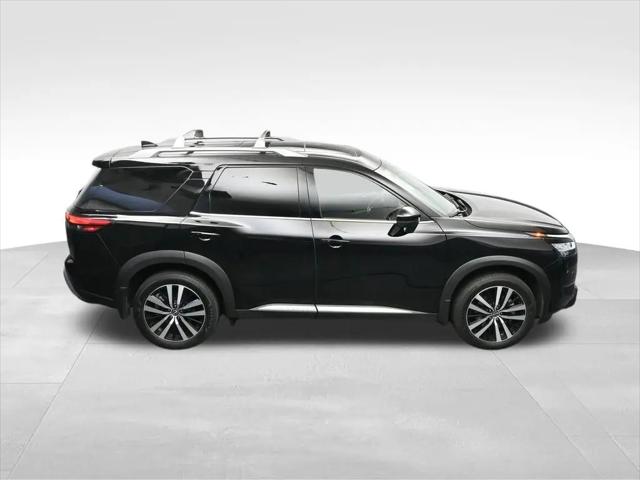 2024 Nissan Pathfinder Platinum FWD
