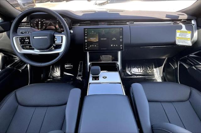 2026 Land Rover Range Rover P400 SE 7 Seat