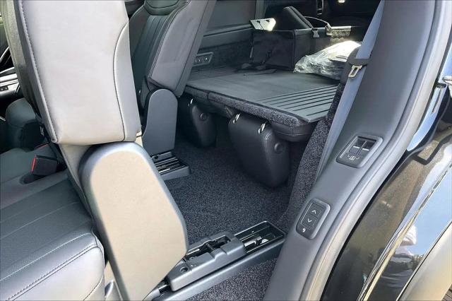 2026 Land Rover Range Rover P400 SE 7 Seat