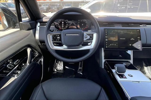 2026 Land Rover Range Rover P400 SE 7 Seat