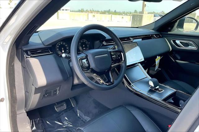 2026 Land Rover Range Rover Velar P250 Dynamic SE
