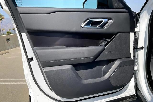 2026 Land Rover Range Rover Velar P250 Dynamic SE