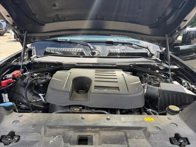 2025 Land Rover Defender 110 P400 X-Dynamic SE