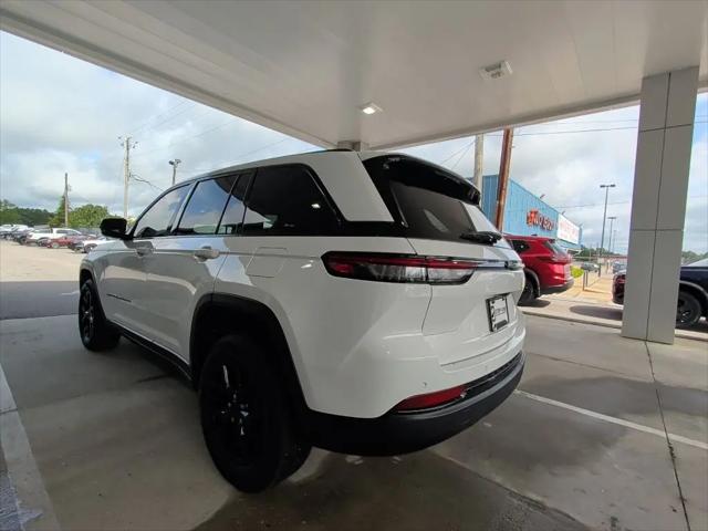 2025 Jeep Grand Cherokee Altitude X 4x2