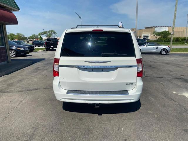 2012 Chrysler Town & Country Limited