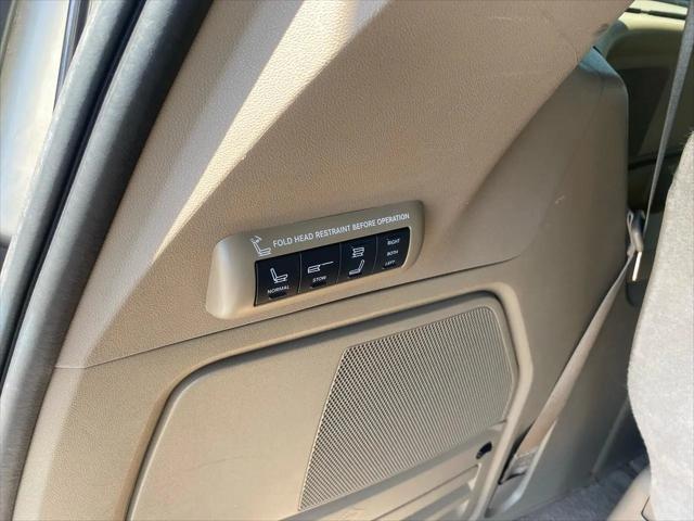 2012 Chrysler Town & Country Limited