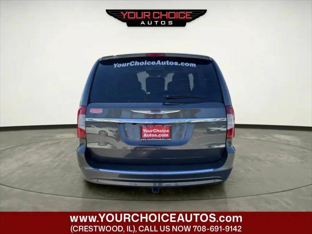 2016 Chrysler Town & Country Touring-L Anniversary Edition