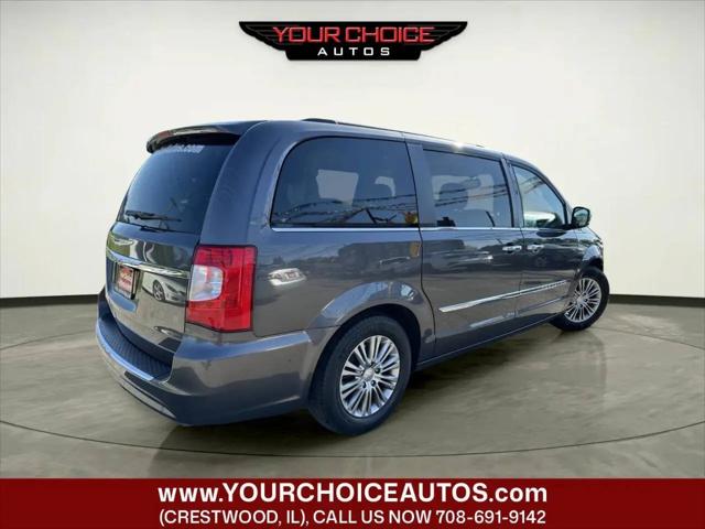 2016 Chrysler Town & Country Touring-L Anniversary Edition