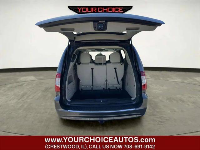 2016 Chrysler Town & Country Touring-L Anniversary Edition