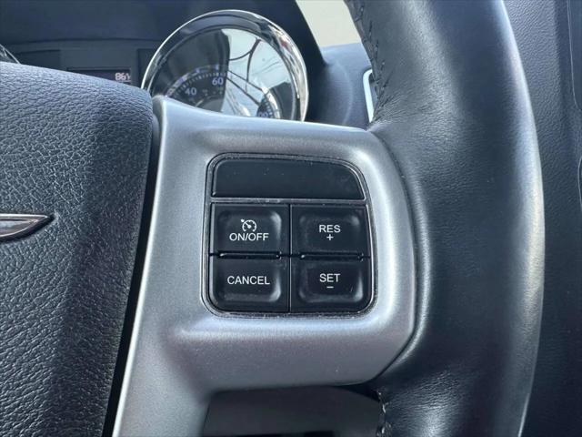 2016 Chrysler Town & Country Touring-L Anniversary Edition