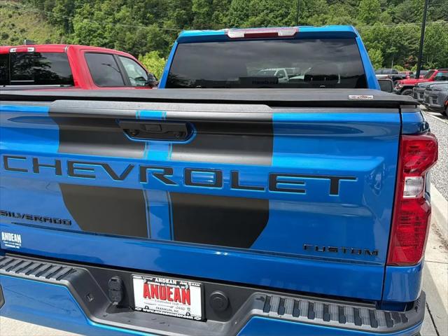 2024 Chevrolet Silverado 1500 4WD Crew Cab Short Bed Custom