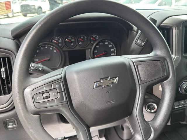 2024 Chevrolet Silverado 1500 4WD Crew Cab Short Bed Custom