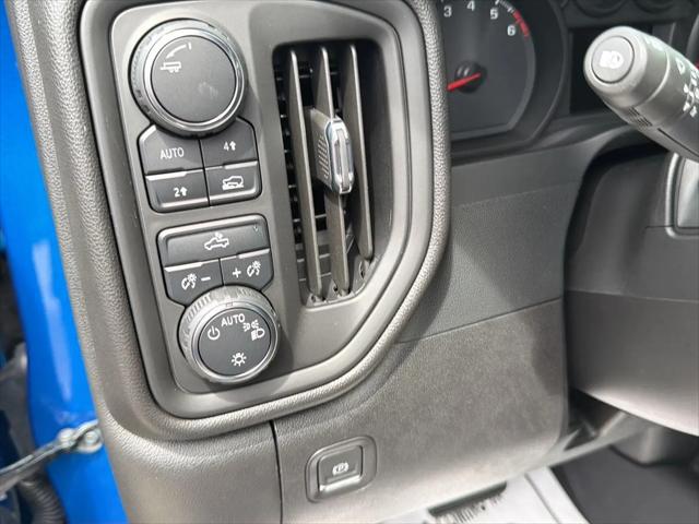 2024 Chevrolet Silverado 1500 4WD Crew Cab Short Bed Custom