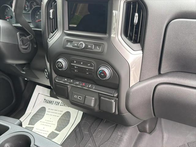 2024 Chevrolet Silverado 1500 4WD Crew Cab Short Bed Custom
