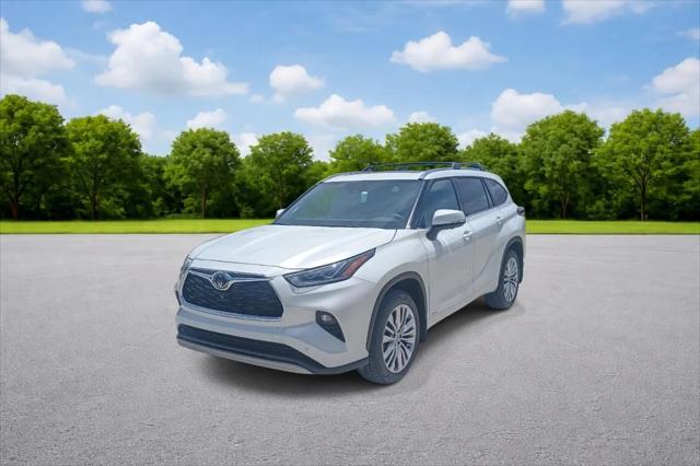 2026 Toyota Highlander Hybrid Platinum