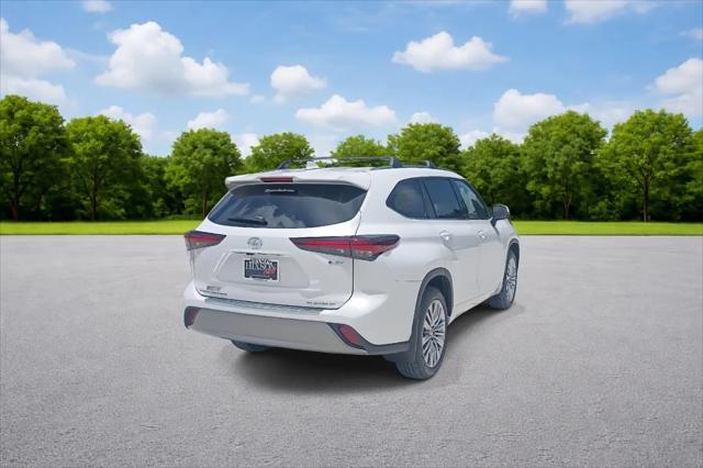 2026 Toyota Highlander Hybrid Platinum